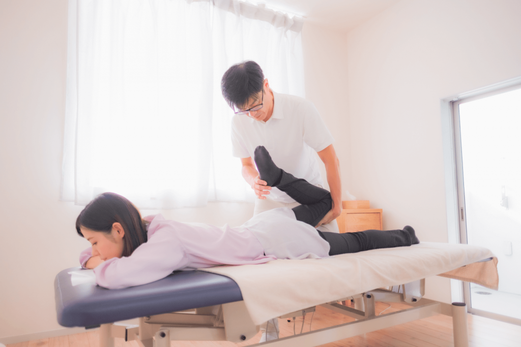 骨盤矯正のようす